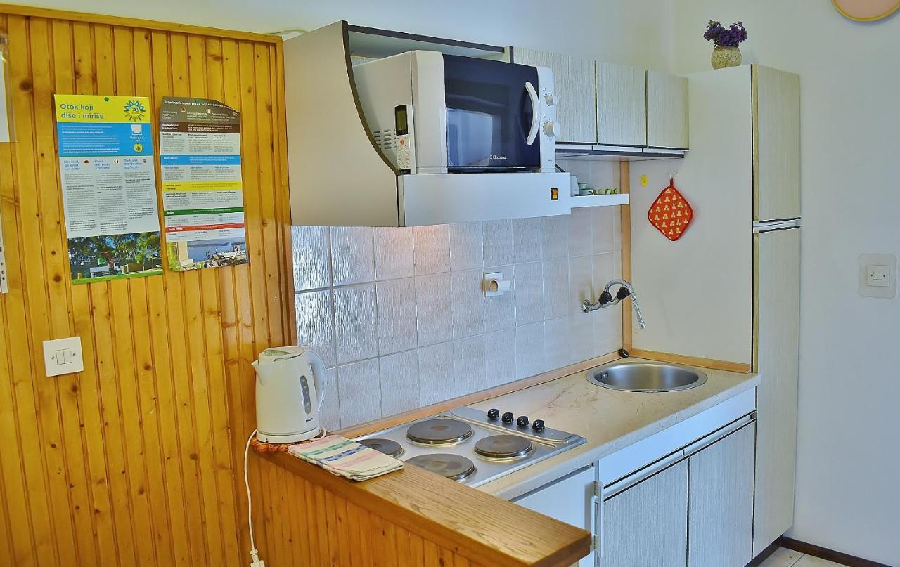 Apartments Zenko Rab Town Exterior foto