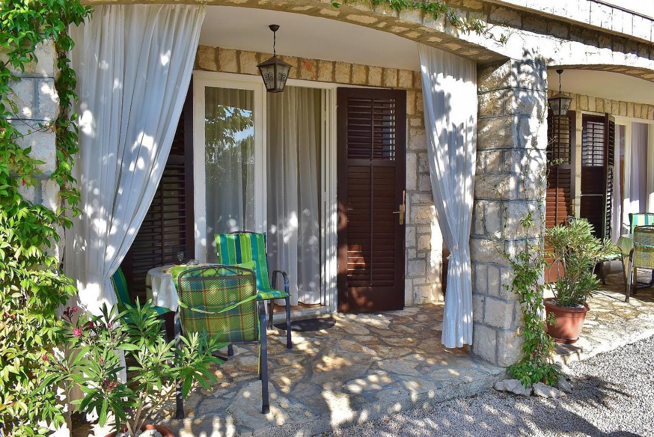 Apartments Zenko Rab Town Exterior foto